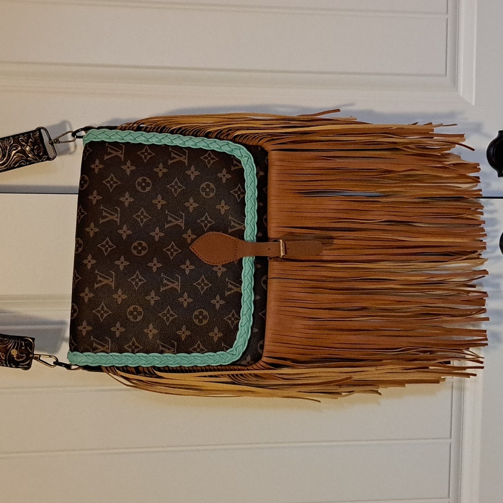 NWOT Tassel detail bag